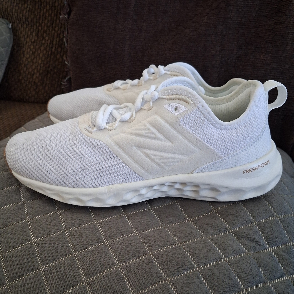 New Balance Fresh Foam SPT WSPTAW4 White Women's Lace Up Running Shoes Size 7.5